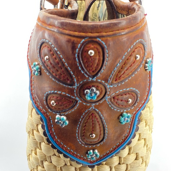 Brighton Braided Woven Wicker Shoulder Bag - Picture 5 of 6